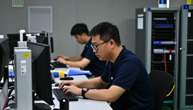 上海骁典服饰有限公司满足不同厂房车间下的技术推广等需求